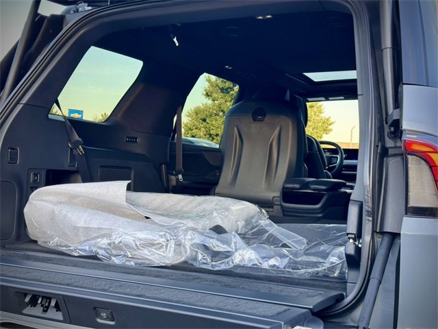 New 2025 Lincoln Navigator Reserve image 40