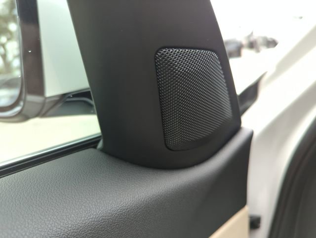 Certified 2022 BMW 330i xDrive Sedan w/ Convenience Package image 19