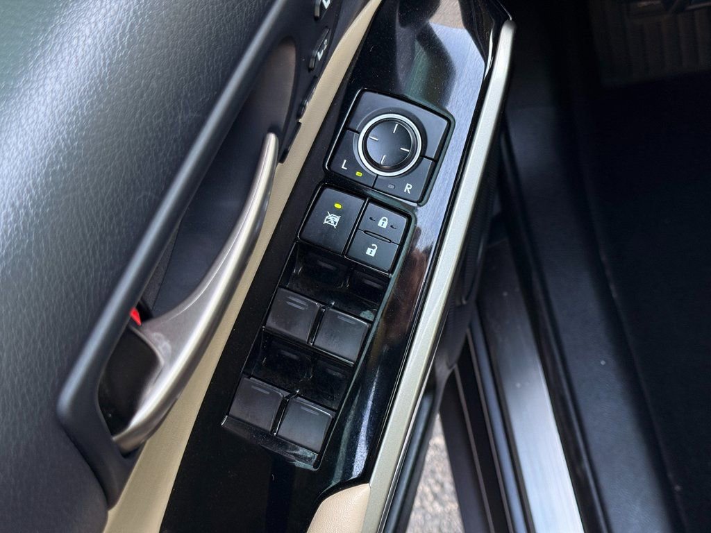 Used 2018 Lexus IS 300 AWD w/ Comfort Package image 28
