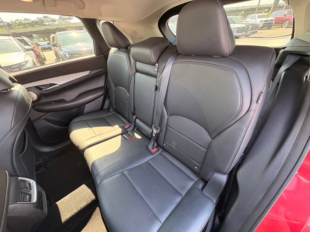 Used 2023 INFINITI QX50 Sensory AWD/4WD image 27