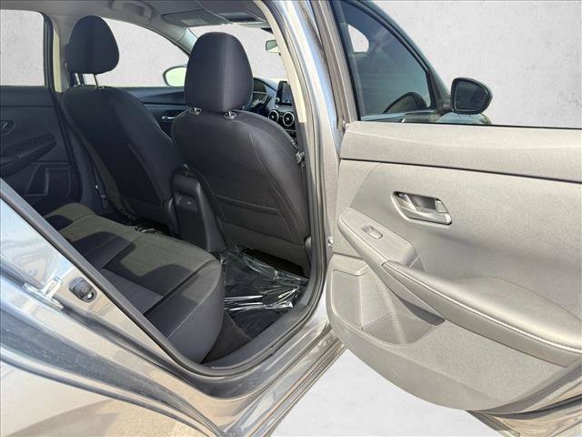 Used 2024 Nissan Sentra SV FWD image 22