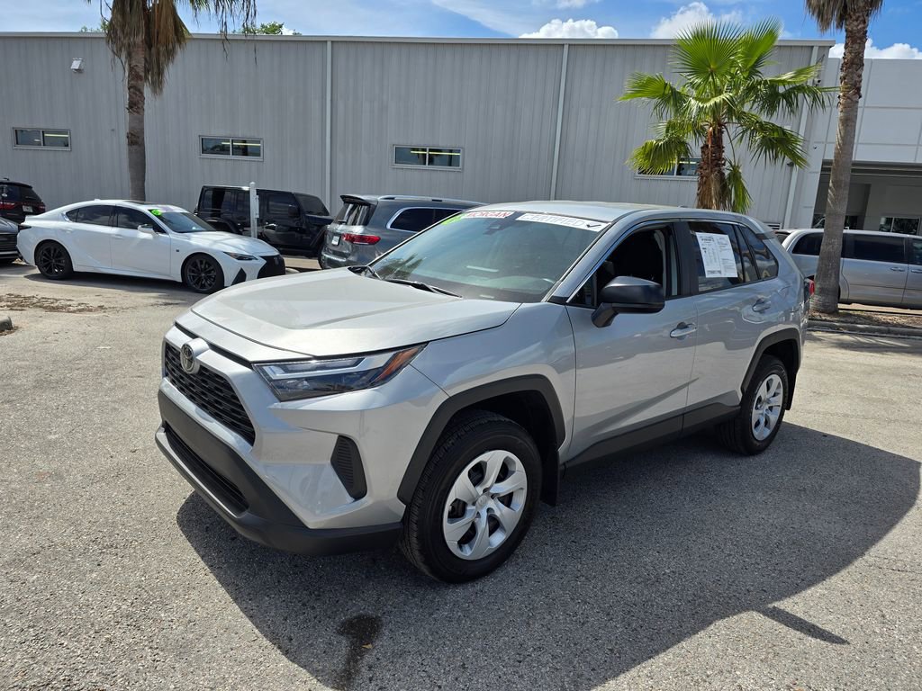 Used 2025 Toyota RAV4 LE image 2