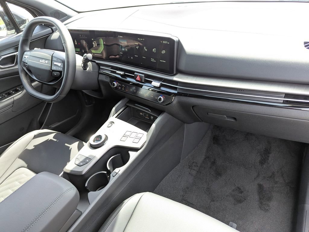New 2026 Kia Sportage X-Line AWD/4WD image 12