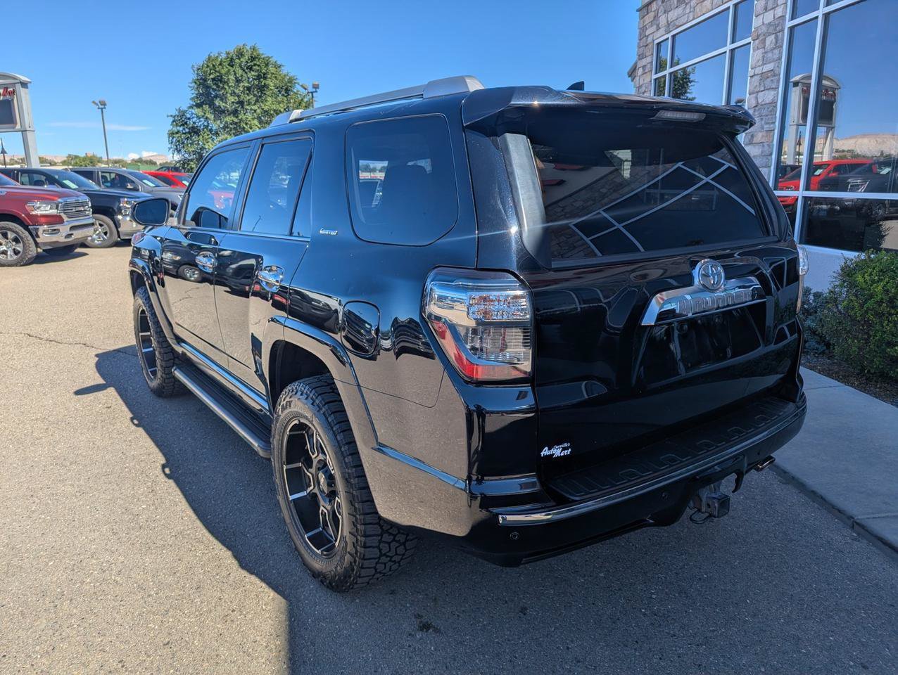 Used 2016 Toyota 4Runner Limited AWD/4WD image 3