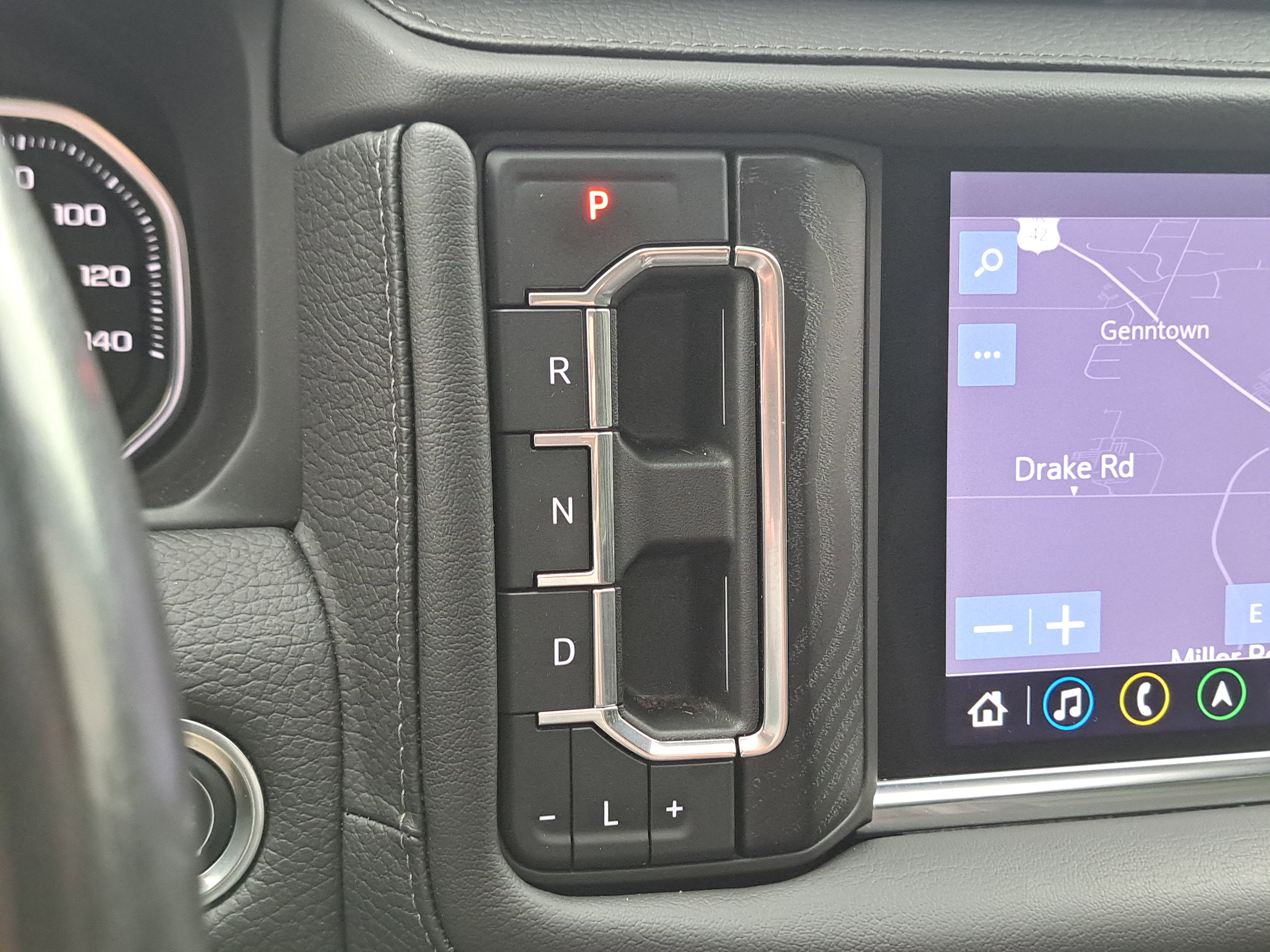 Used 2021 GMC Yukon Denali image 23