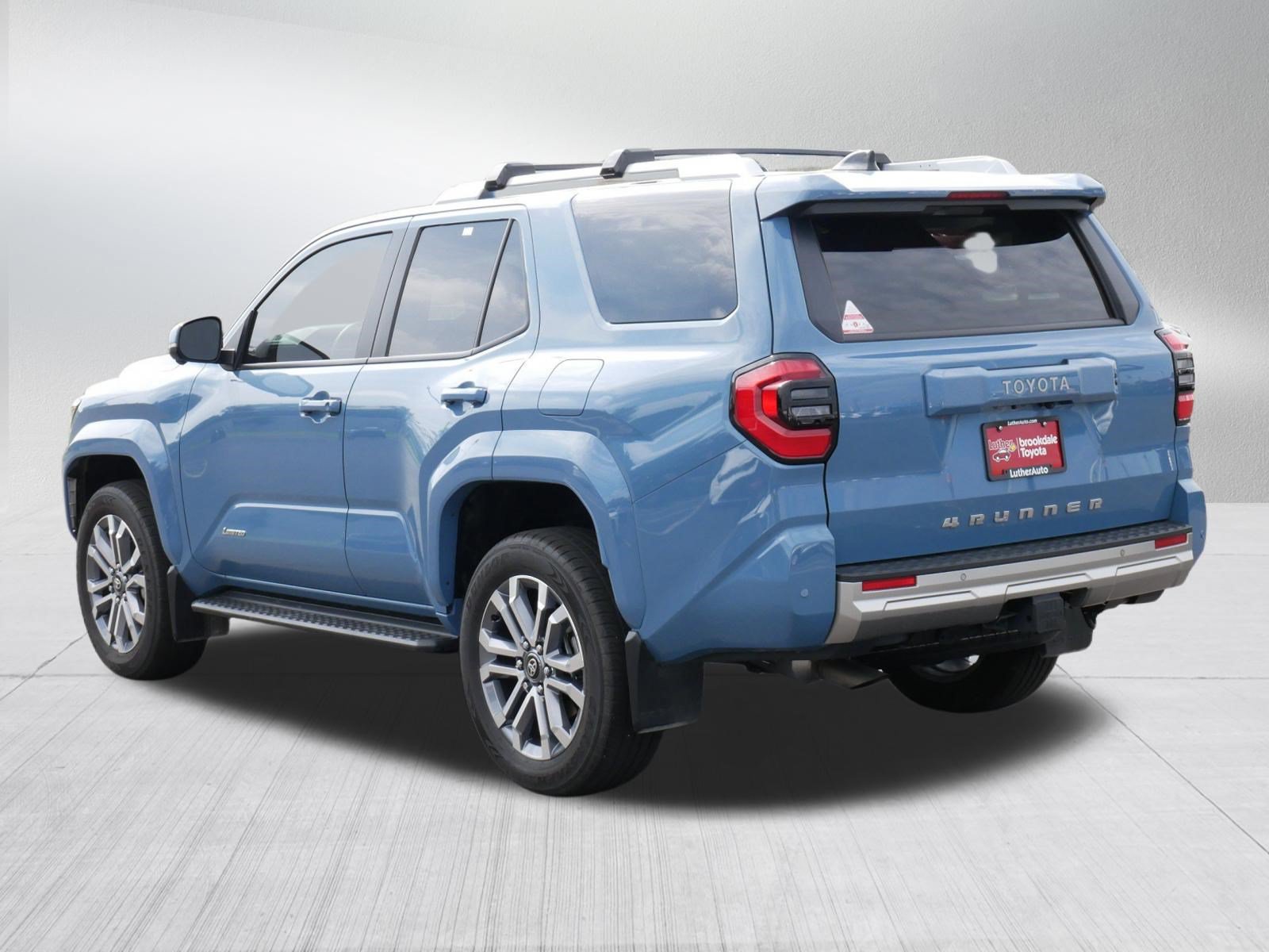 Certified 2025 Toyota 4Runner Limited AWD/4WD image 5