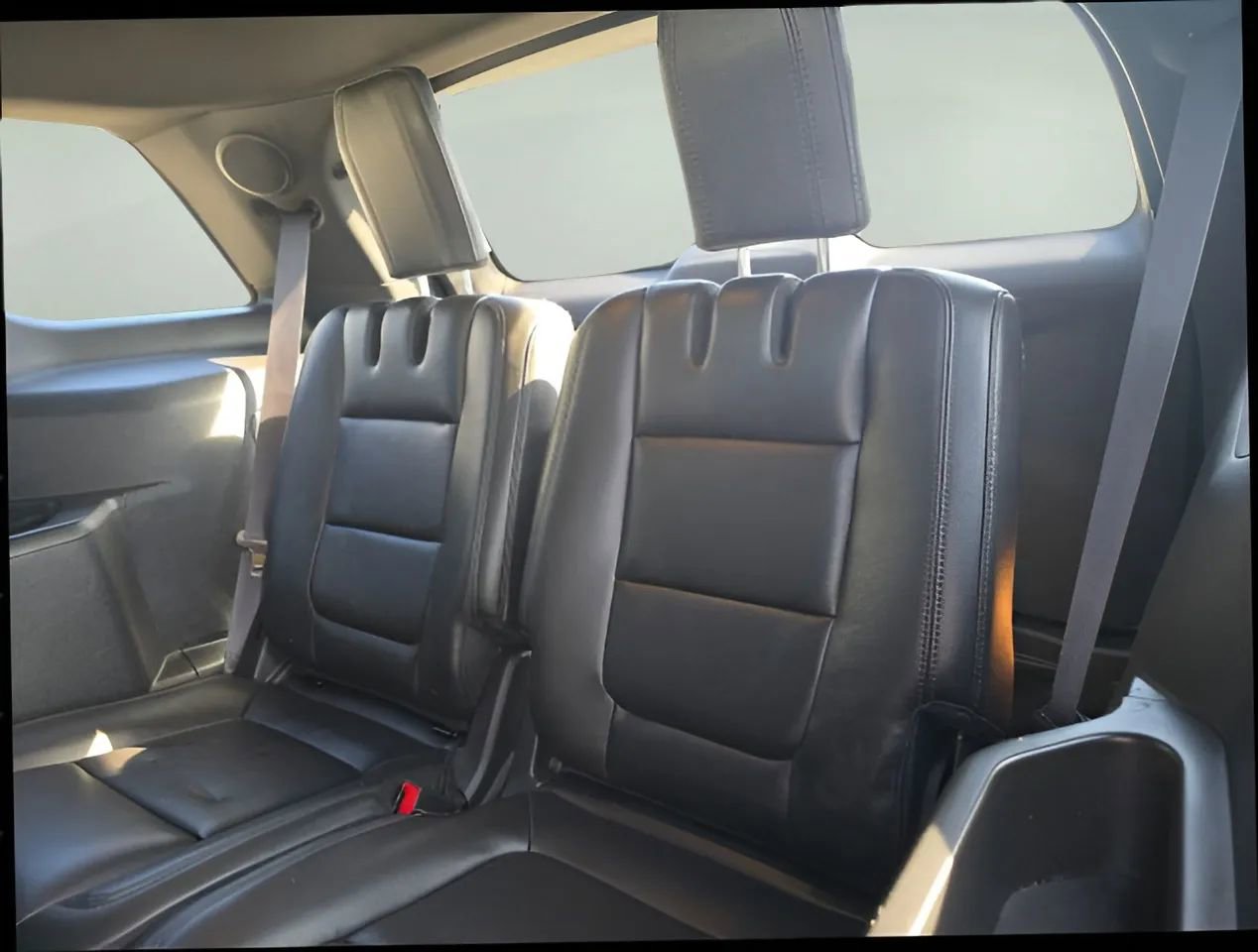 Used 2015 Ford Explorer Limited image 13