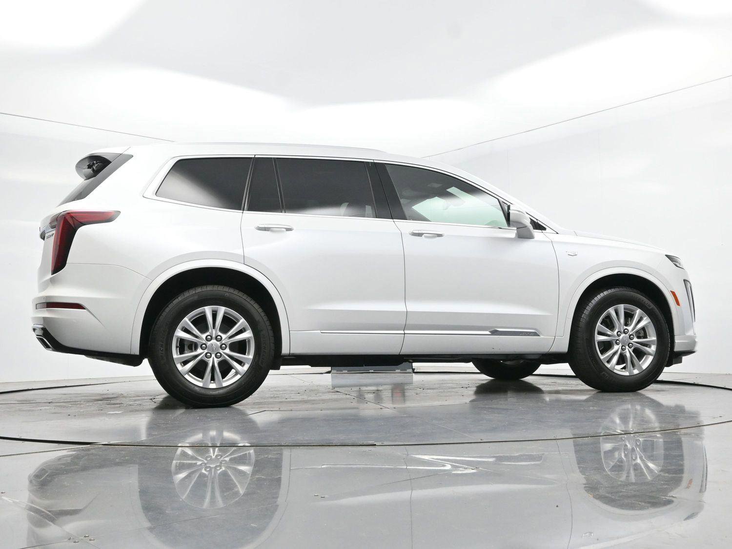 Certified 2025 Cadillac XT6 Luxury FWD image 58