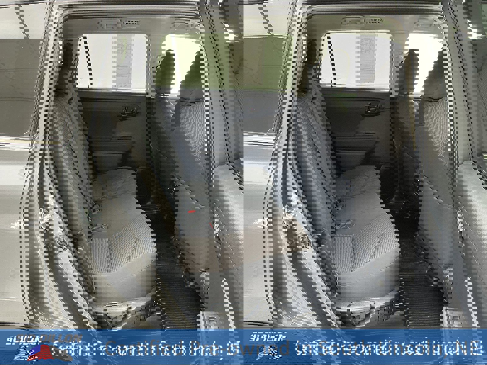 Used 2023 Toyota Highlander LE image 23