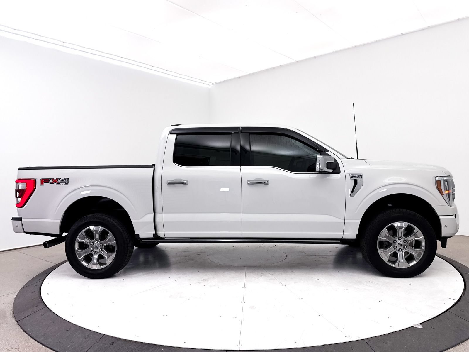 Used 2022 Ford F150 Platinum w/ Equipment Group 701A High AWD/4WD image 41