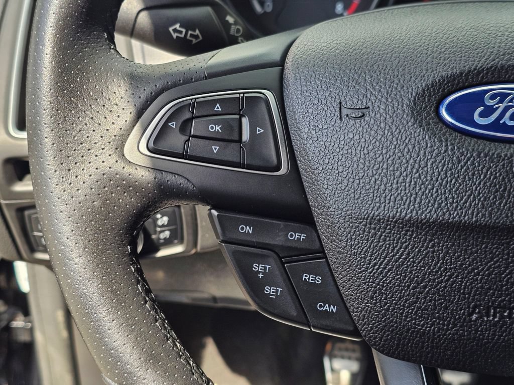 Used 2016 Ford Focus ST FWD image 28