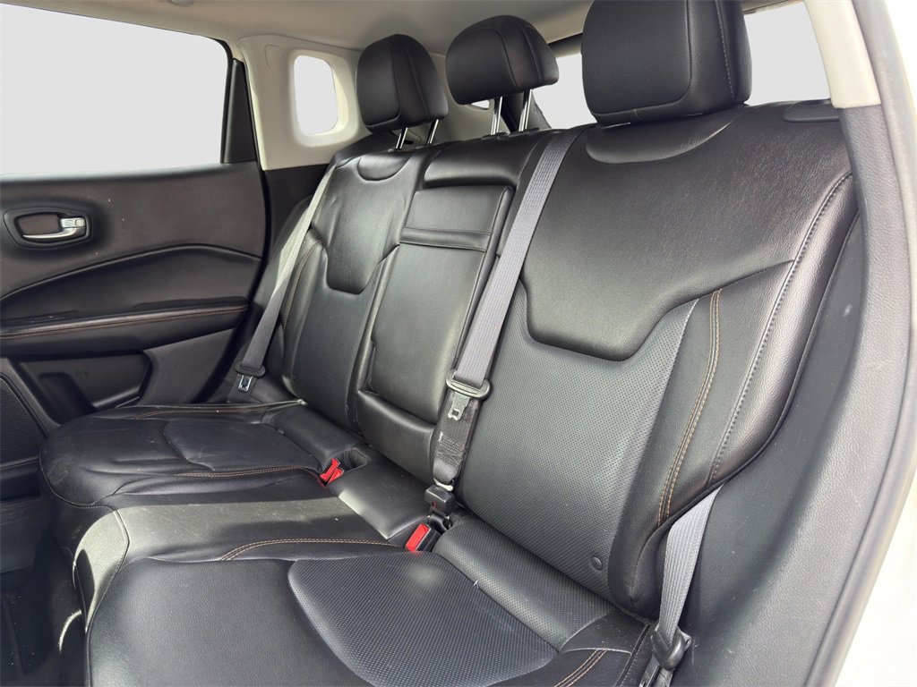 Used 2018 Jeep Compass Limited w/ Navigation Group image 9