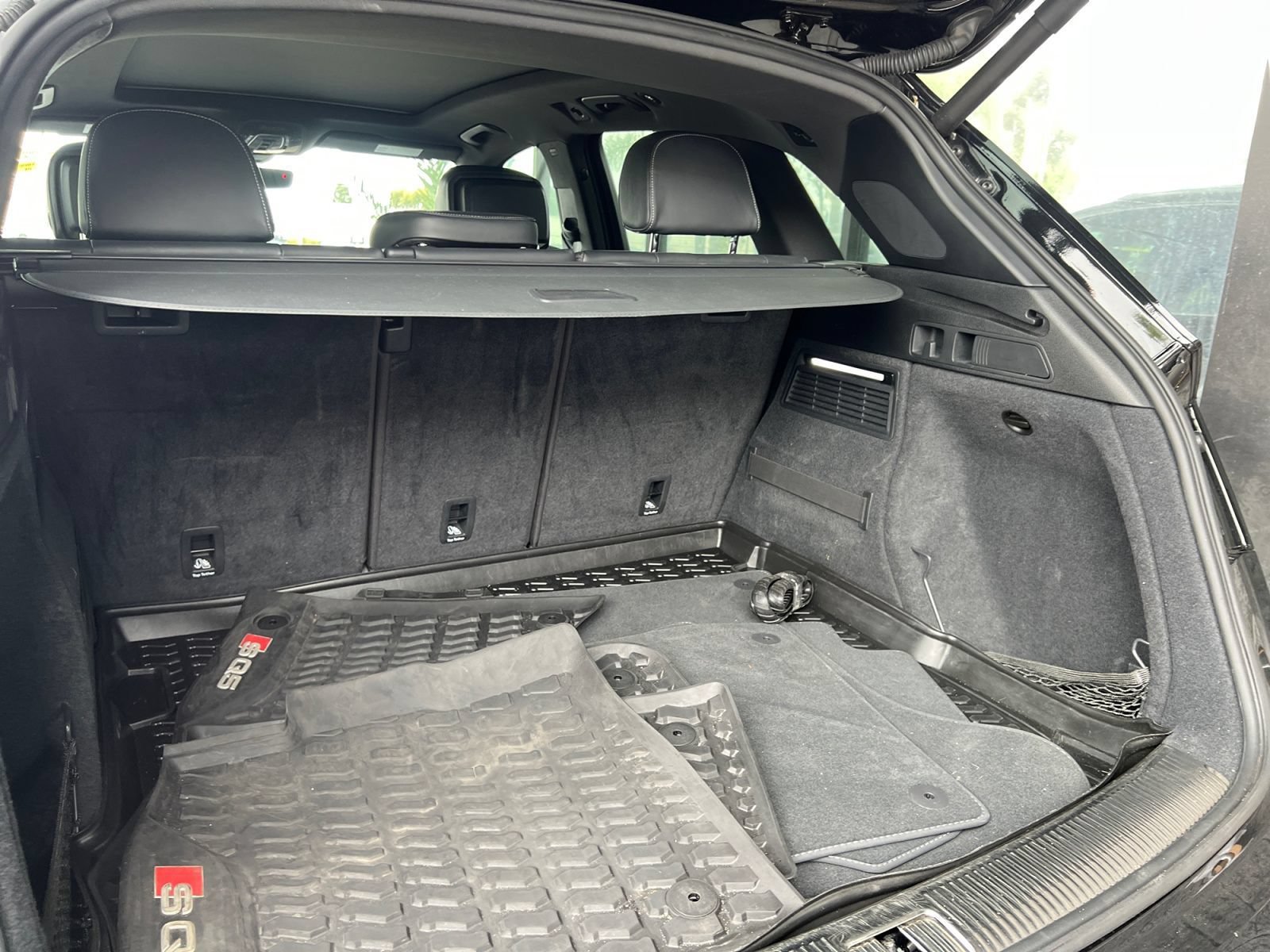 Used 2018 Audi SQ5 Prestige w/ Prestige Package AWD/4WD image 20