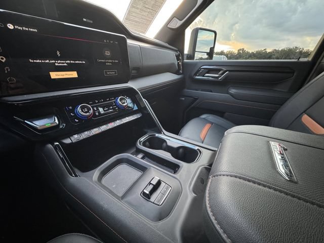 Used 2026 GMC Sierra 2500 AT4 AWD/4WD image 10