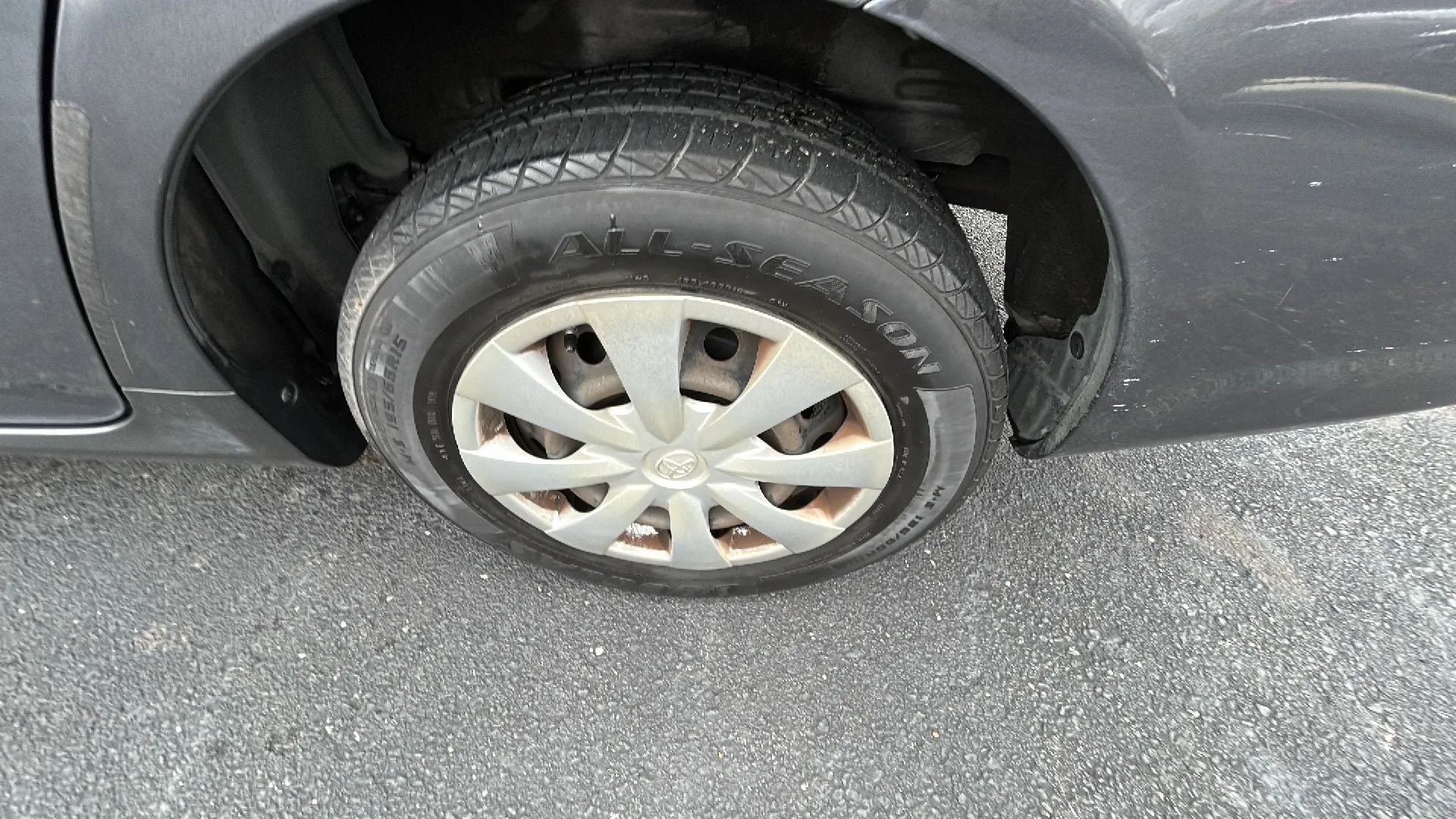 Used 2011 Toyota Corolla LE FWD image 37