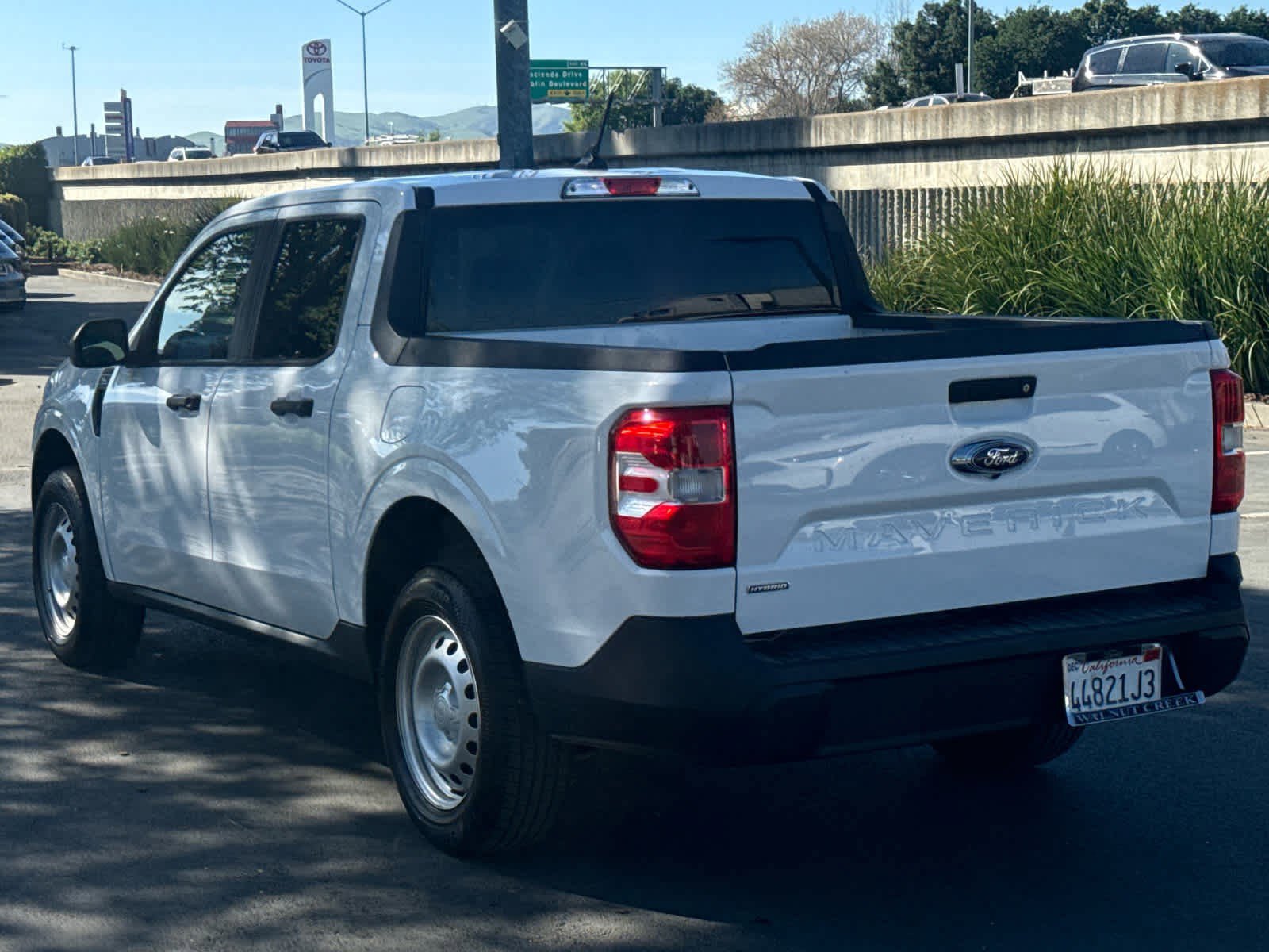 Used 2022 Ford Maverick XL image 14