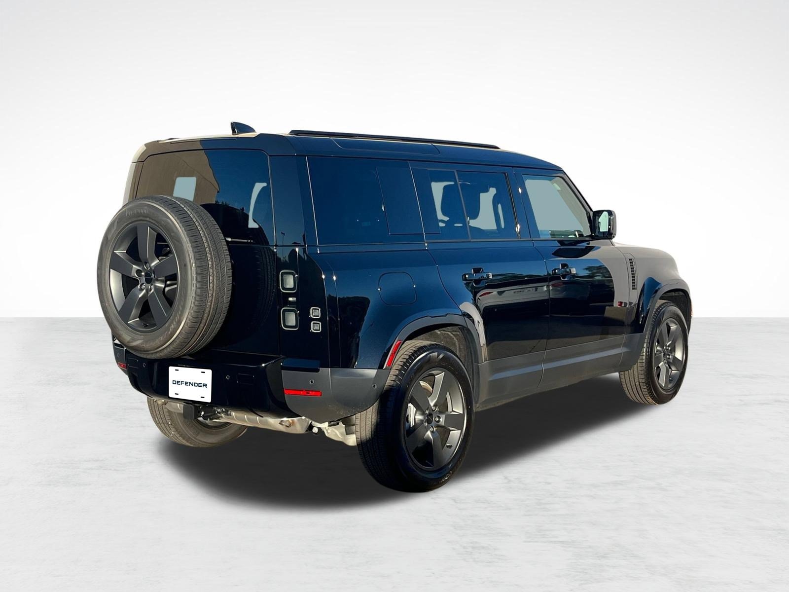 Used 2026 Land Rover Defender 110 S AWD/4WD image 9