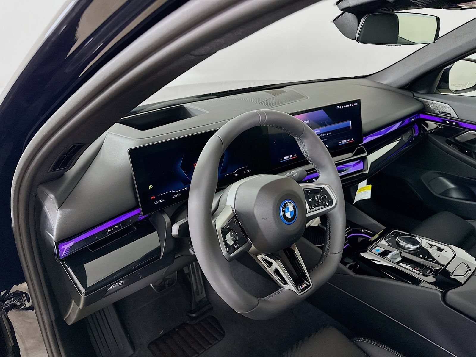 New 2026 BMW i5 eDrive40 w/ M Sport Package AWD/4WD image 31