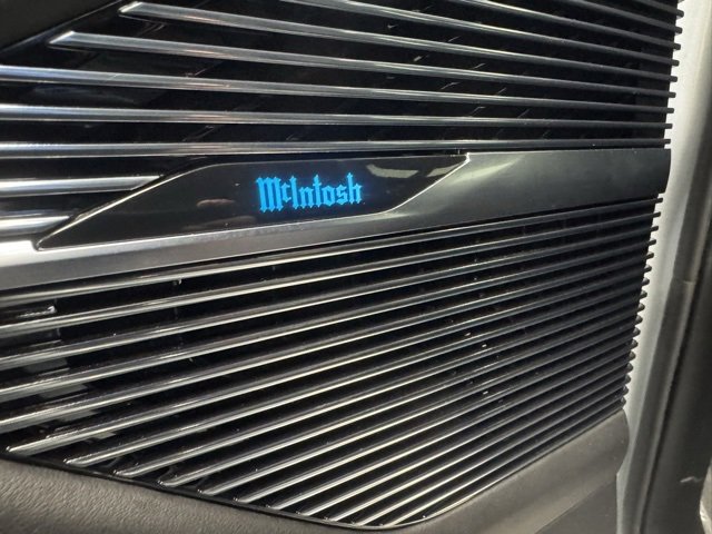 Used 2024 Jeep Grand Wagoneer Series III w/ Rear-Seat Entertainment Group image 37