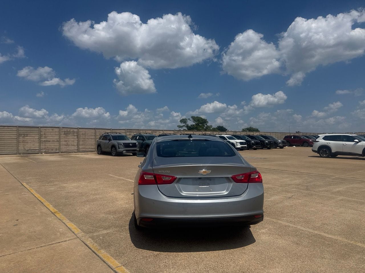 Used 2025 Chevrolet Malibu LS FWD image 18