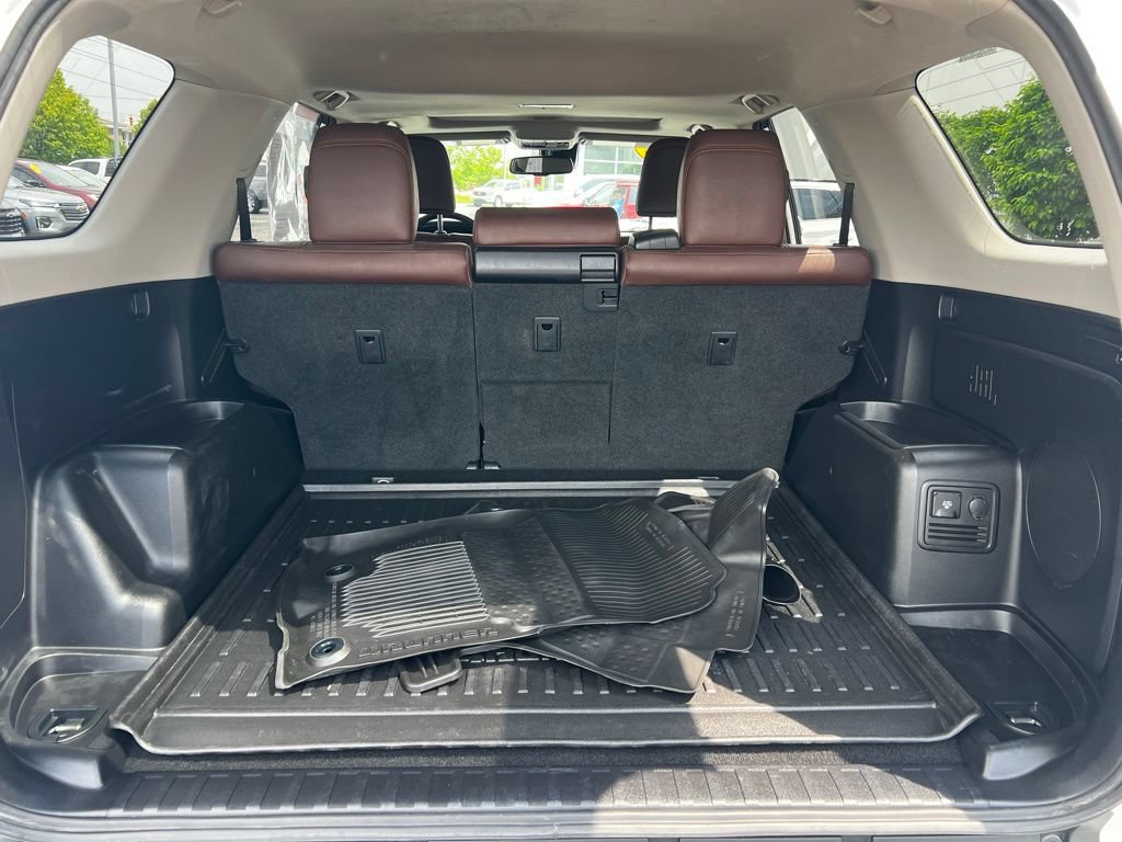 Used 2023 Toyota 4Runner Limited AWD/4WD image 11
