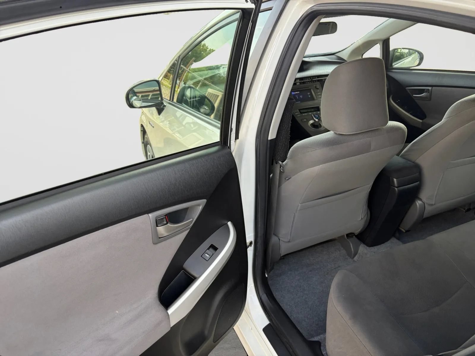 Used 2013 Toyota Prius Two FWD image 12
