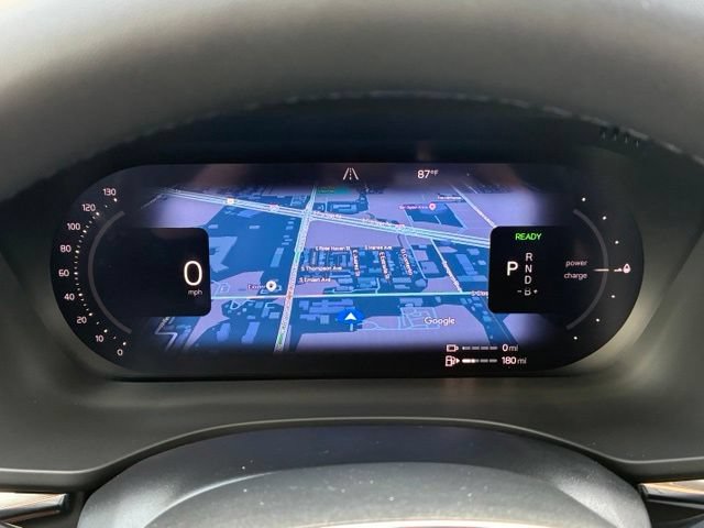 New 2026 Volvo XC60 T8 Plus w/ Climate Package PRO AWD/4WD image 13