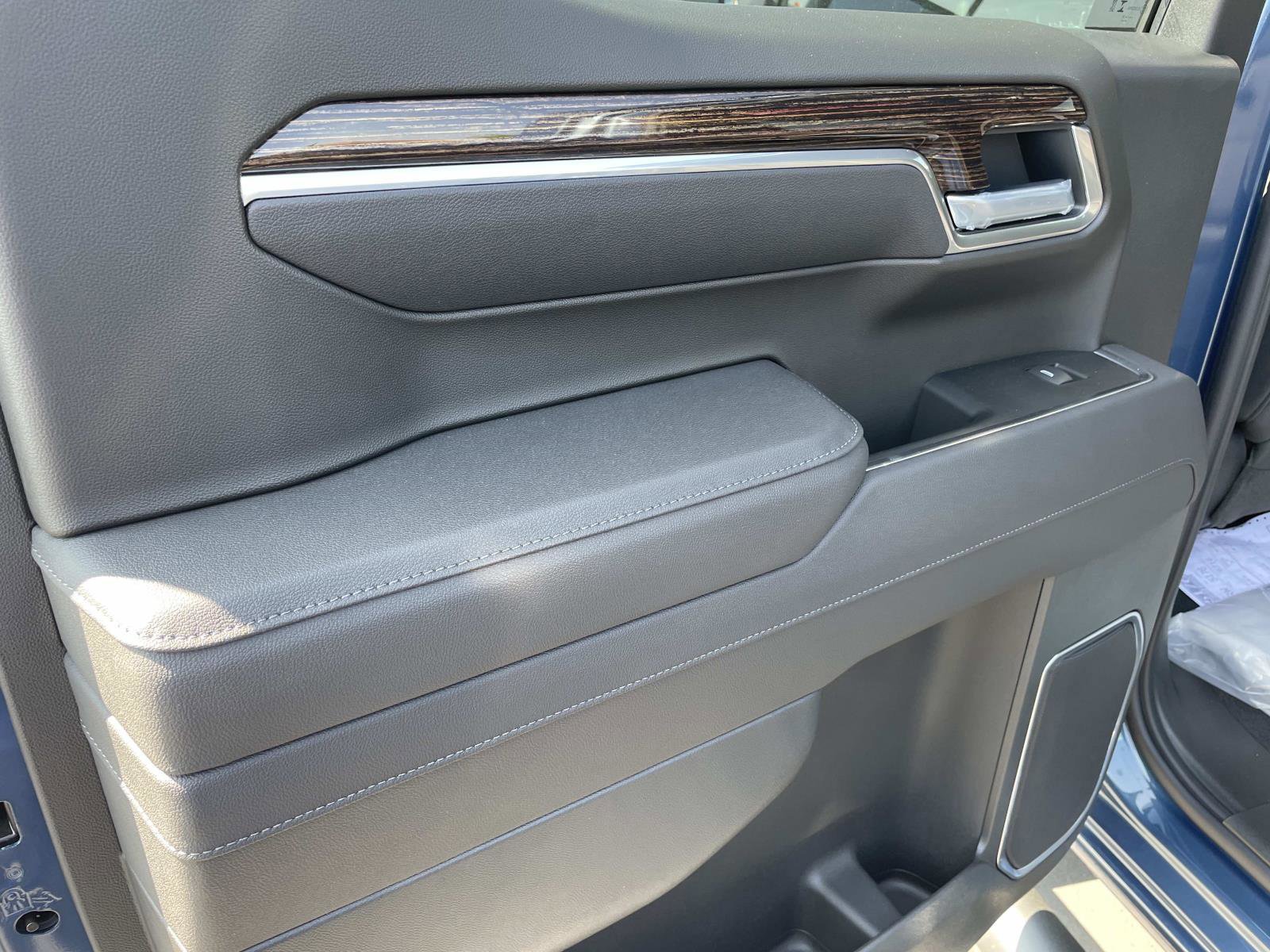 New 2026 GMC Sierra 1500 Elevation image 24