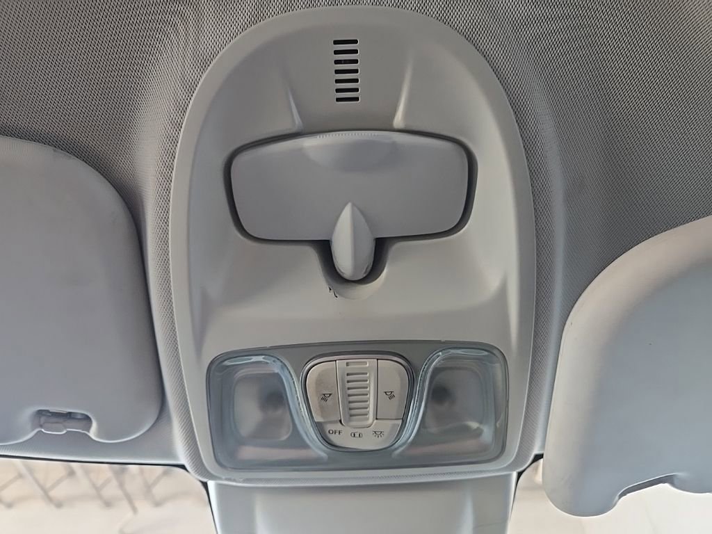 Used 2015 FIAT 500L Trekking image 29