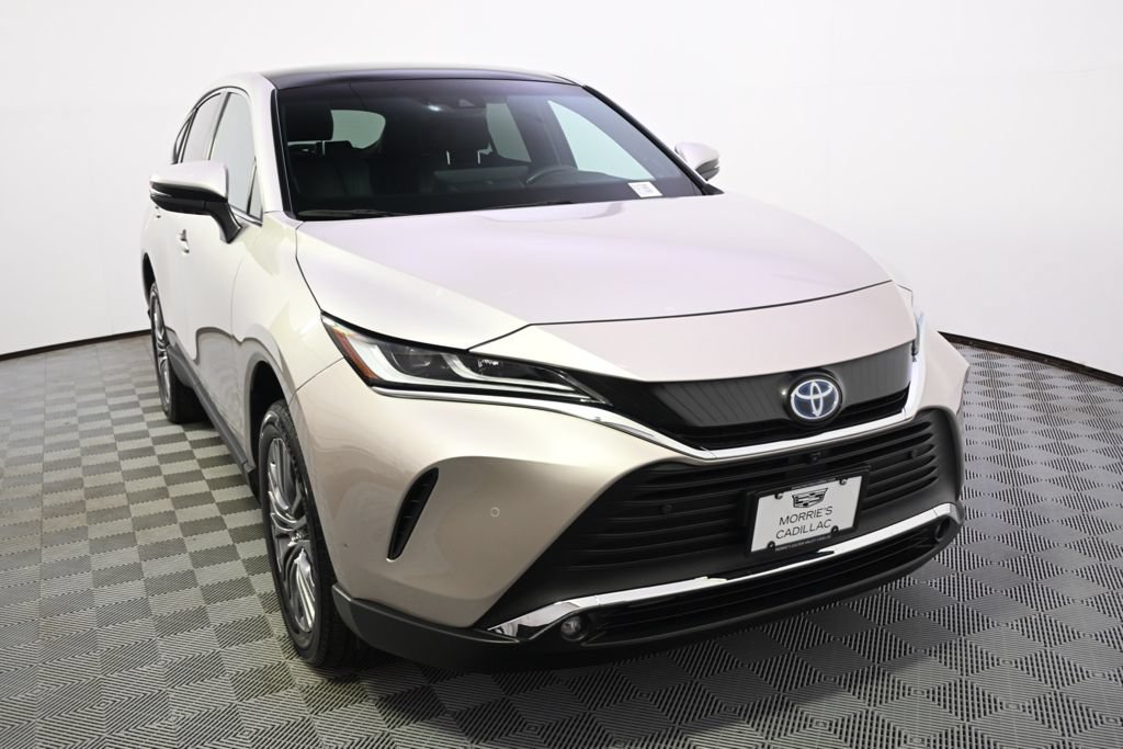 Used 2024 Toyota Venza Limited AWD/4WD image 9