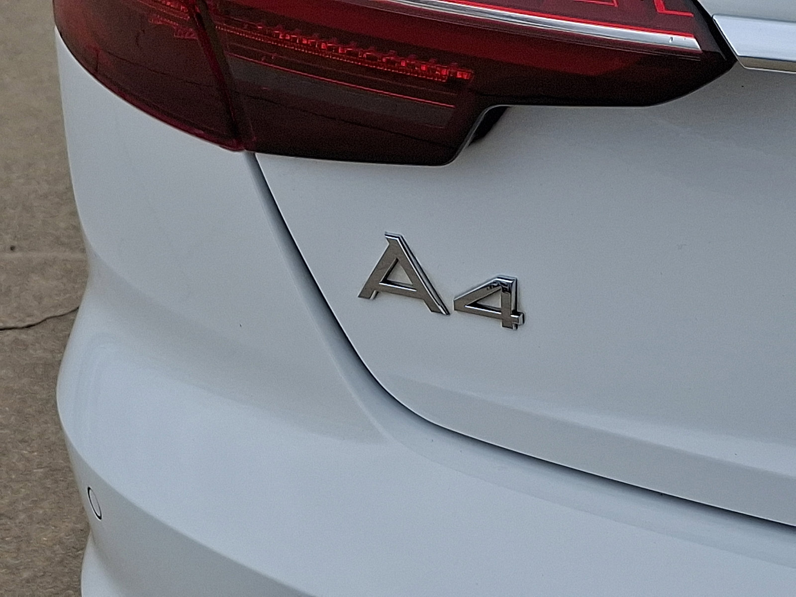 Used 2021 Audi A4 2.0T Premium w/ Convenience Package image 31