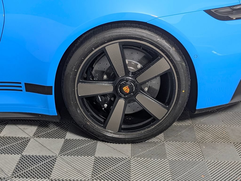 Certified 2026 Porsche 911 GTS RWD image 13