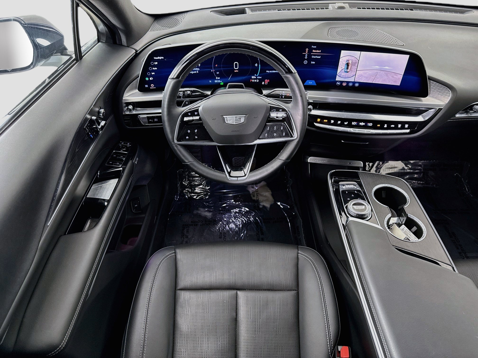 Used 2024 Cadillac Lyriq Sport AWD/4WD image 24