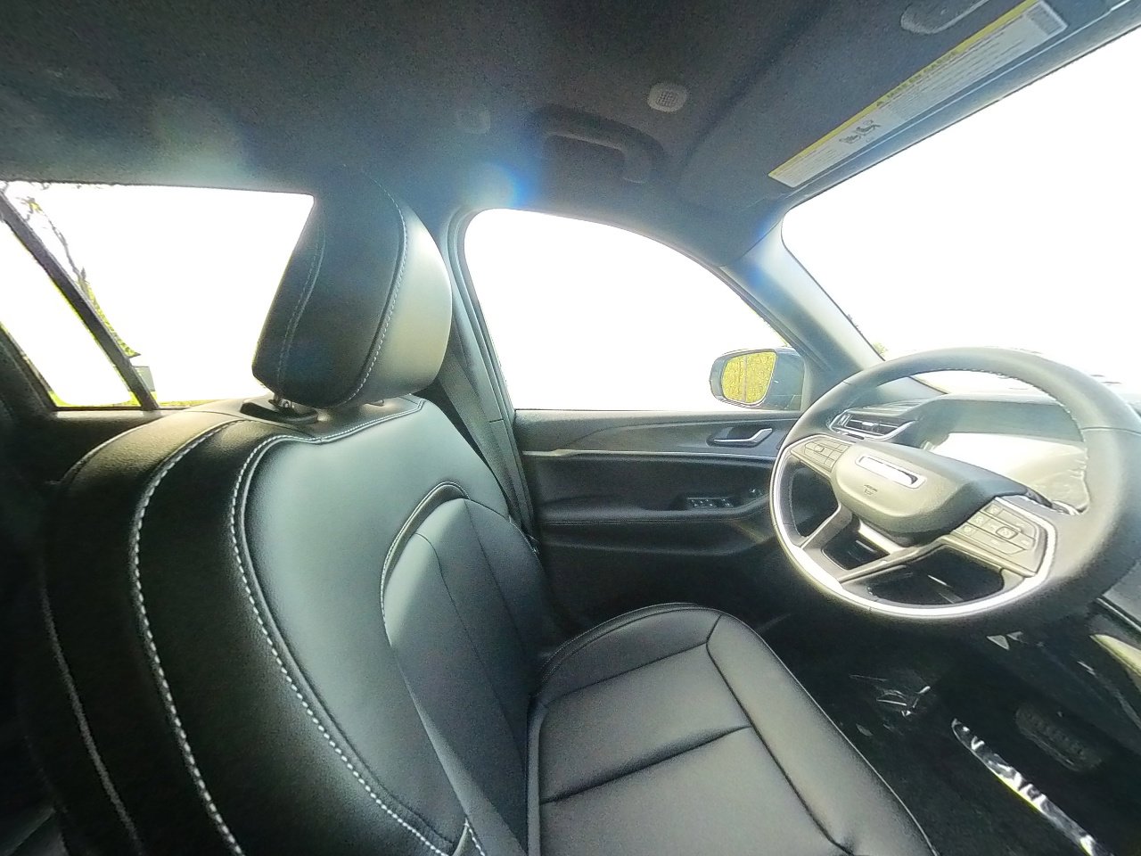 New 2025 Jeep Grand Cherokee Limited w/ Black Appearance Package image 42