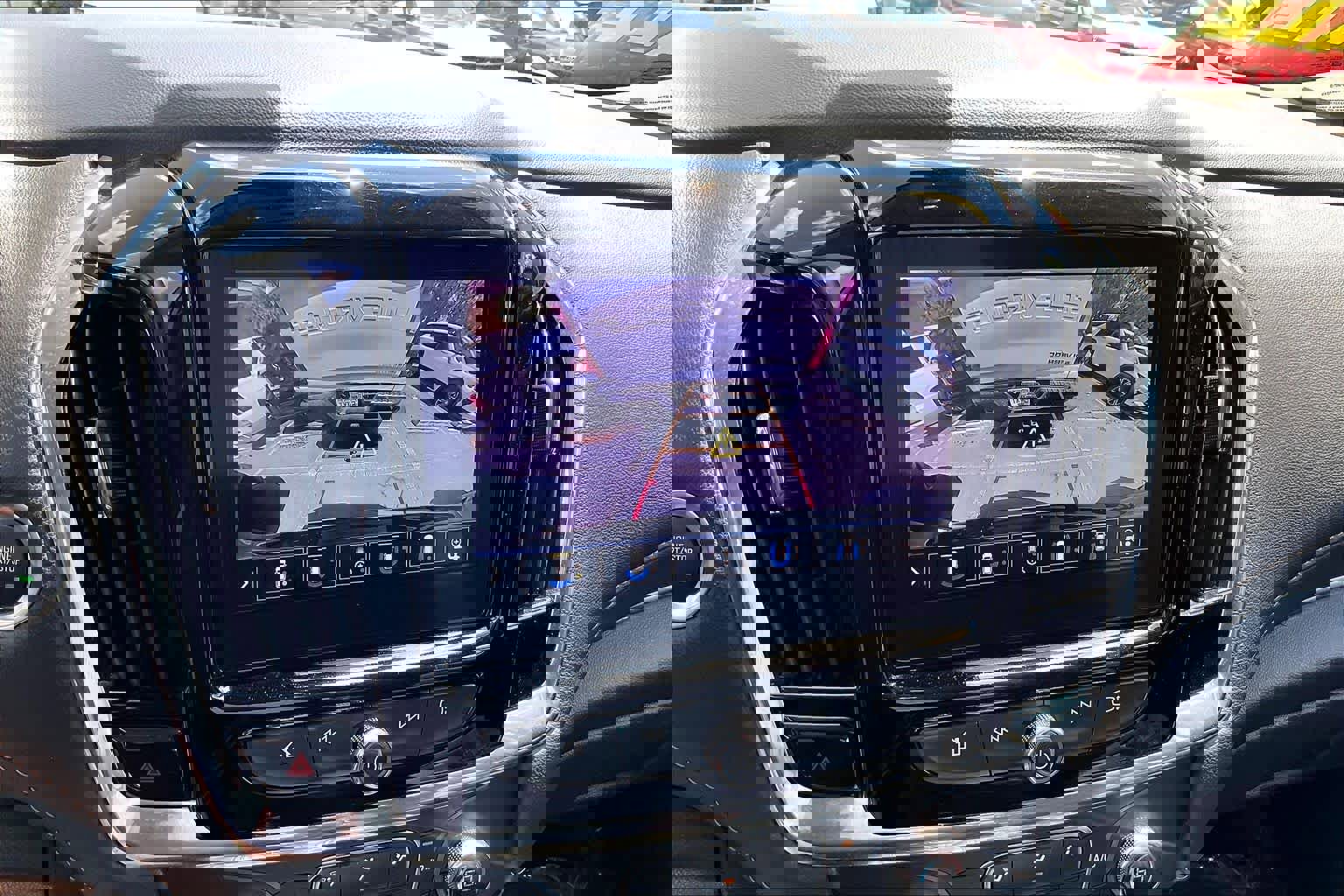 Used 2020 Chevrolet Traverse RS FWD image 21