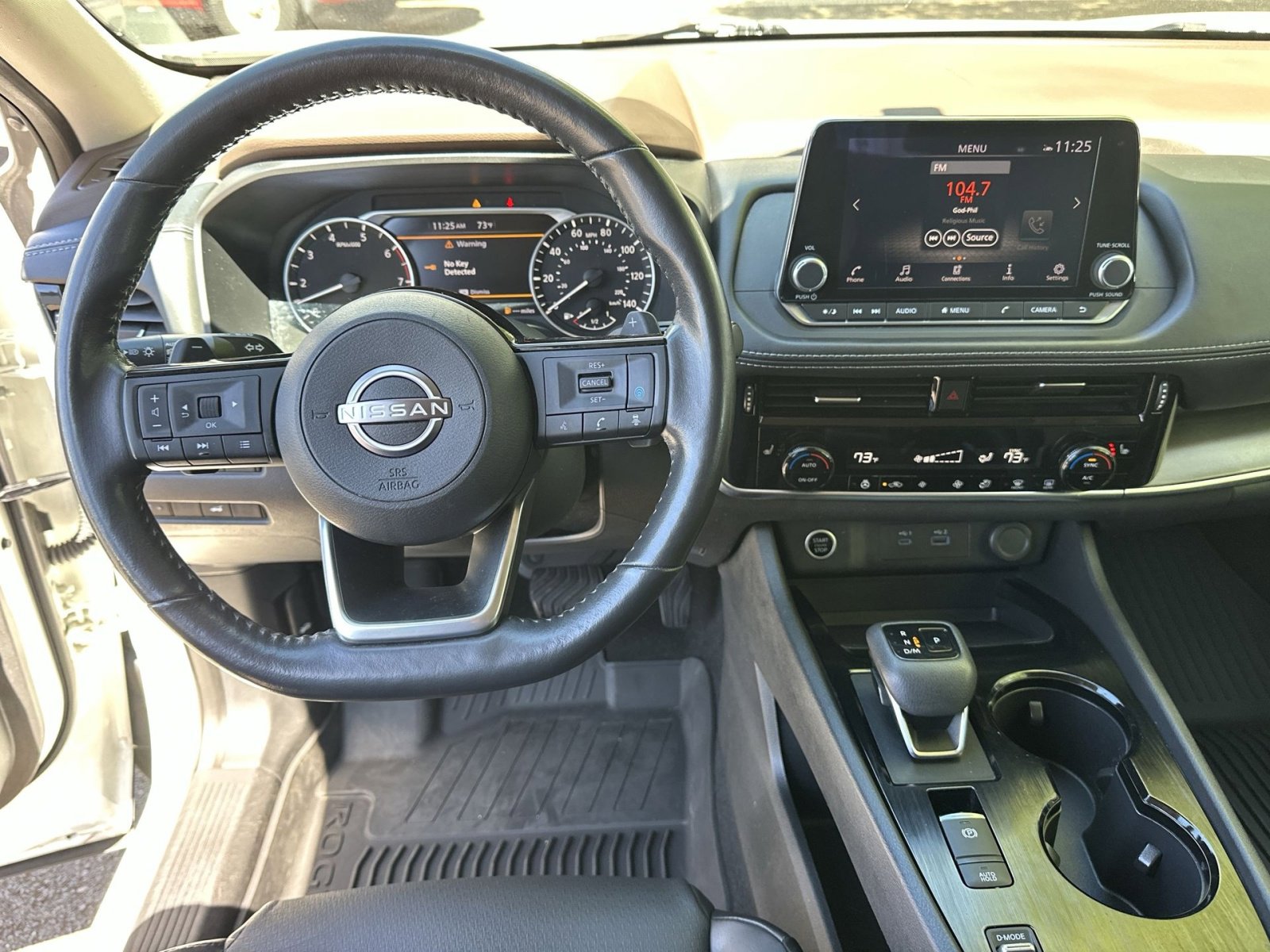 Used 2023 Nissan Rogue SV w/ SV Premium Package FWD image 59