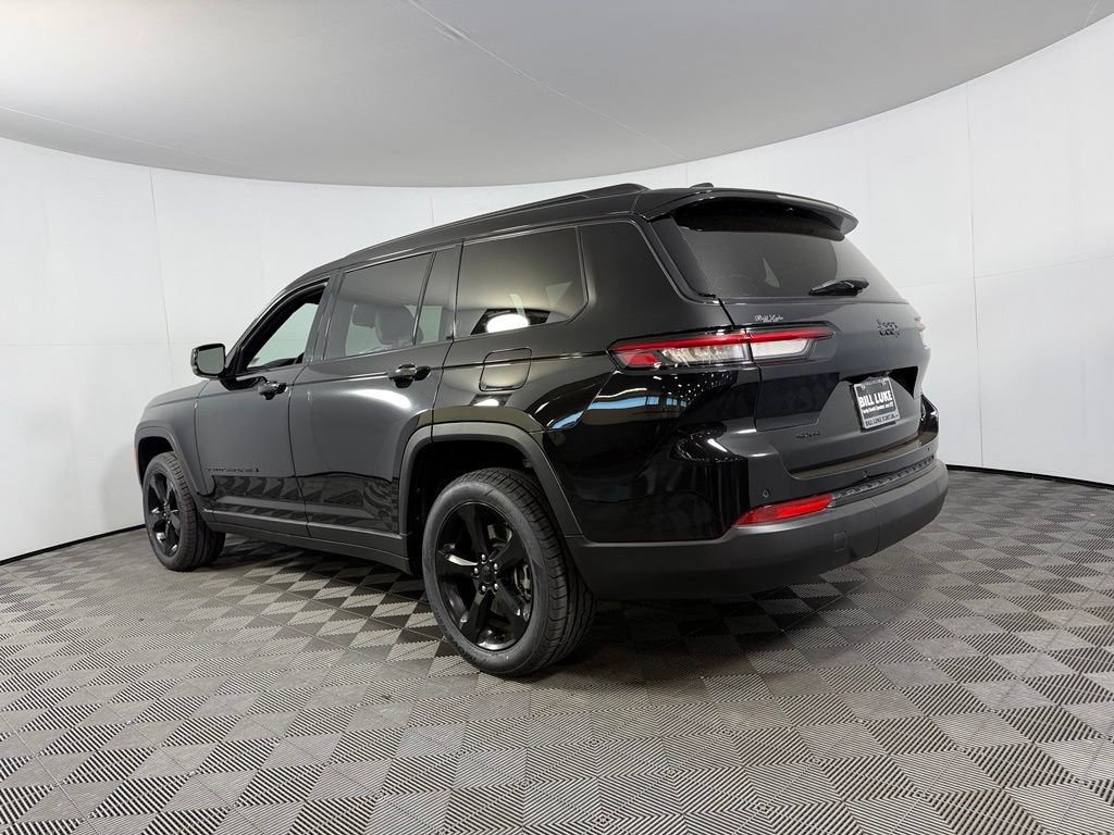 Used 2023 Jeep Grand Cherokee L Laredo AWD/4WD image 10
