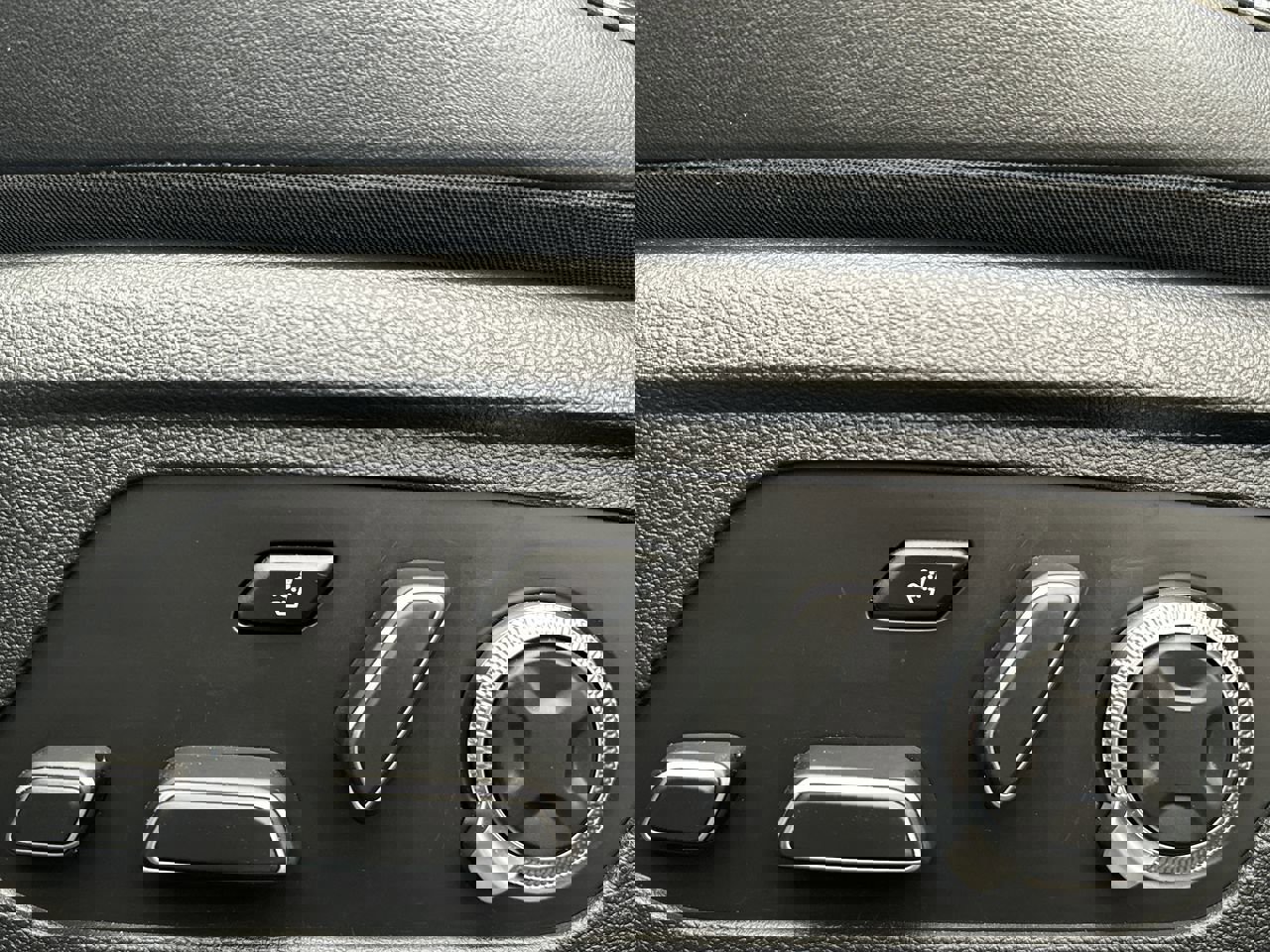 Used 2024 Hyundai Palisade Calligraphy image 13