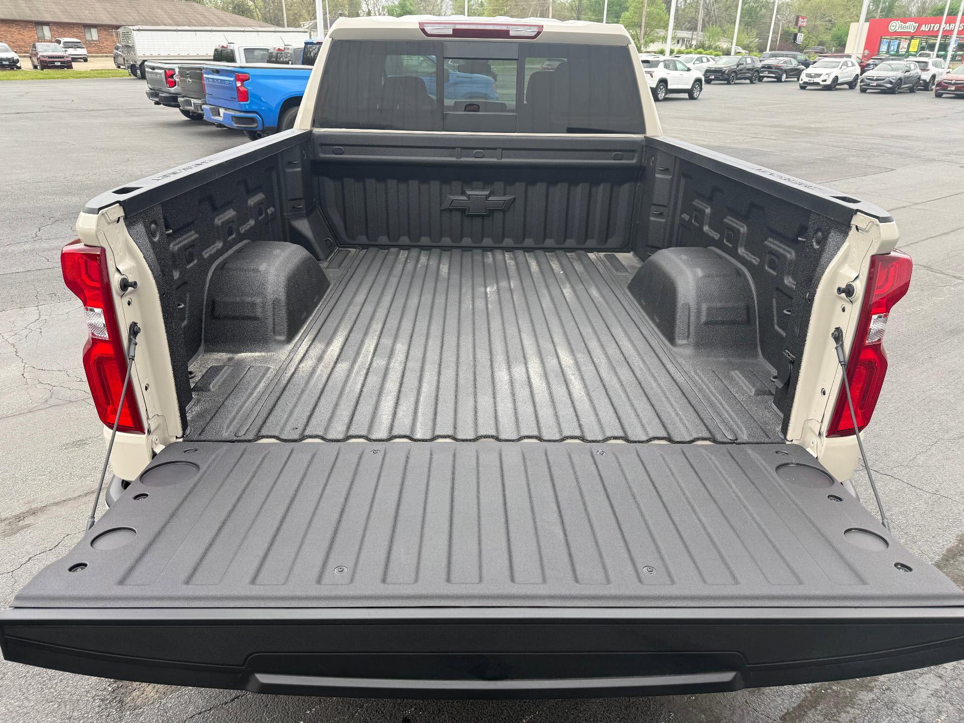 New 2026 Chevrolet Silverado 1500 RST w/ RST All Star Premium Package AWD/4WD image 10