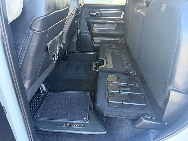 Used 2015 RAM 2500 Limited AWD/4WD image 65