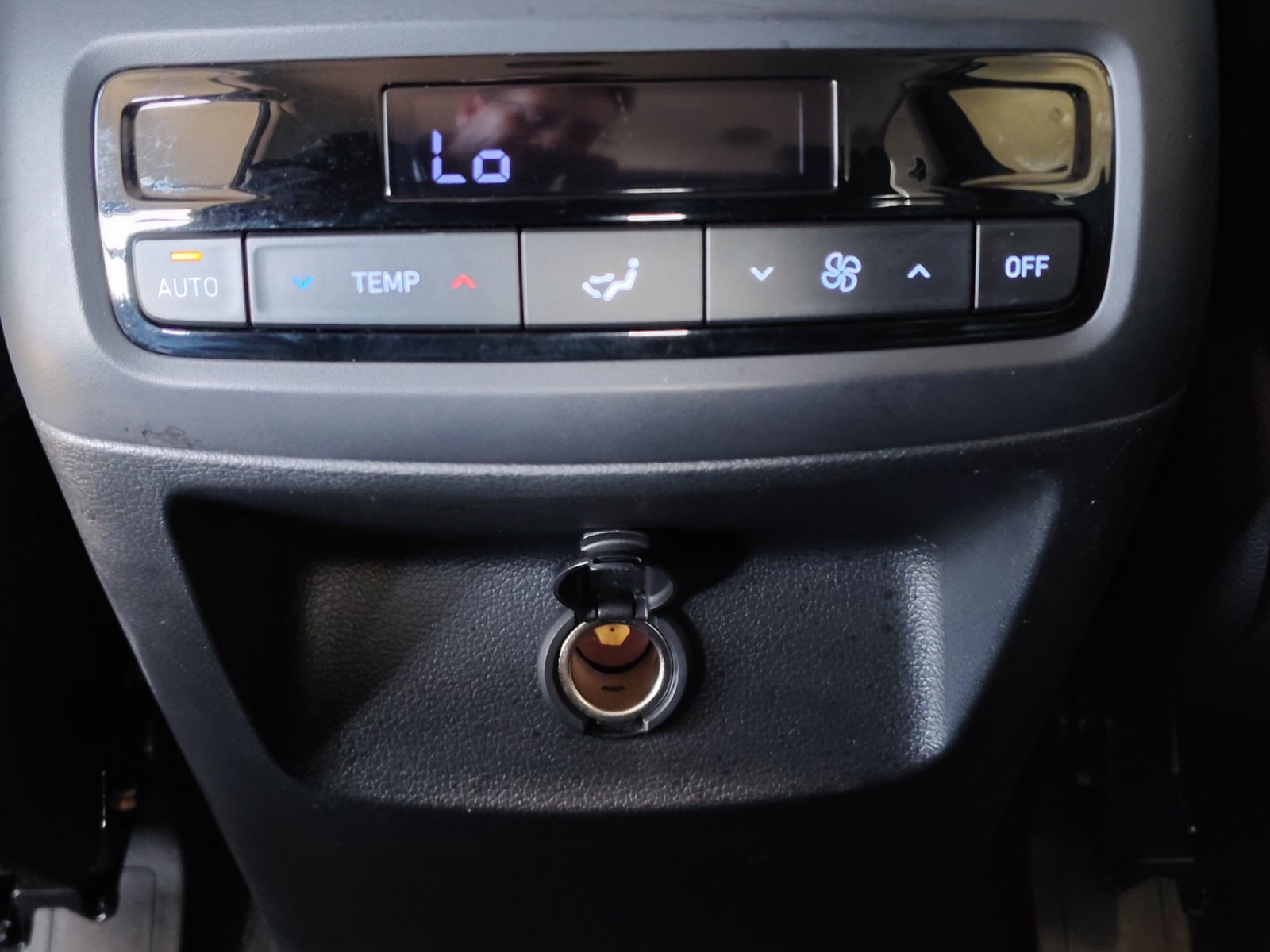 Used 2024 Hyundai Palisade SEL FWD image 35