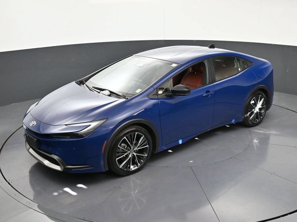 Used 2026 Toyota Prius Plug-In Hybrid FWD image 16