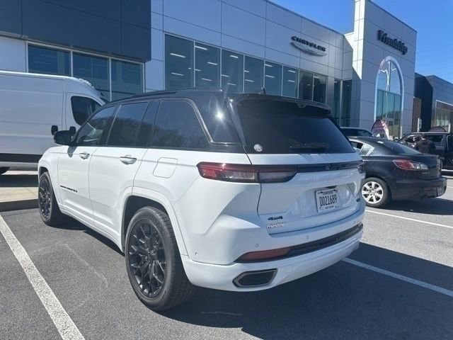 Used 2025 Jeep Grand Cherokee Summit image 11