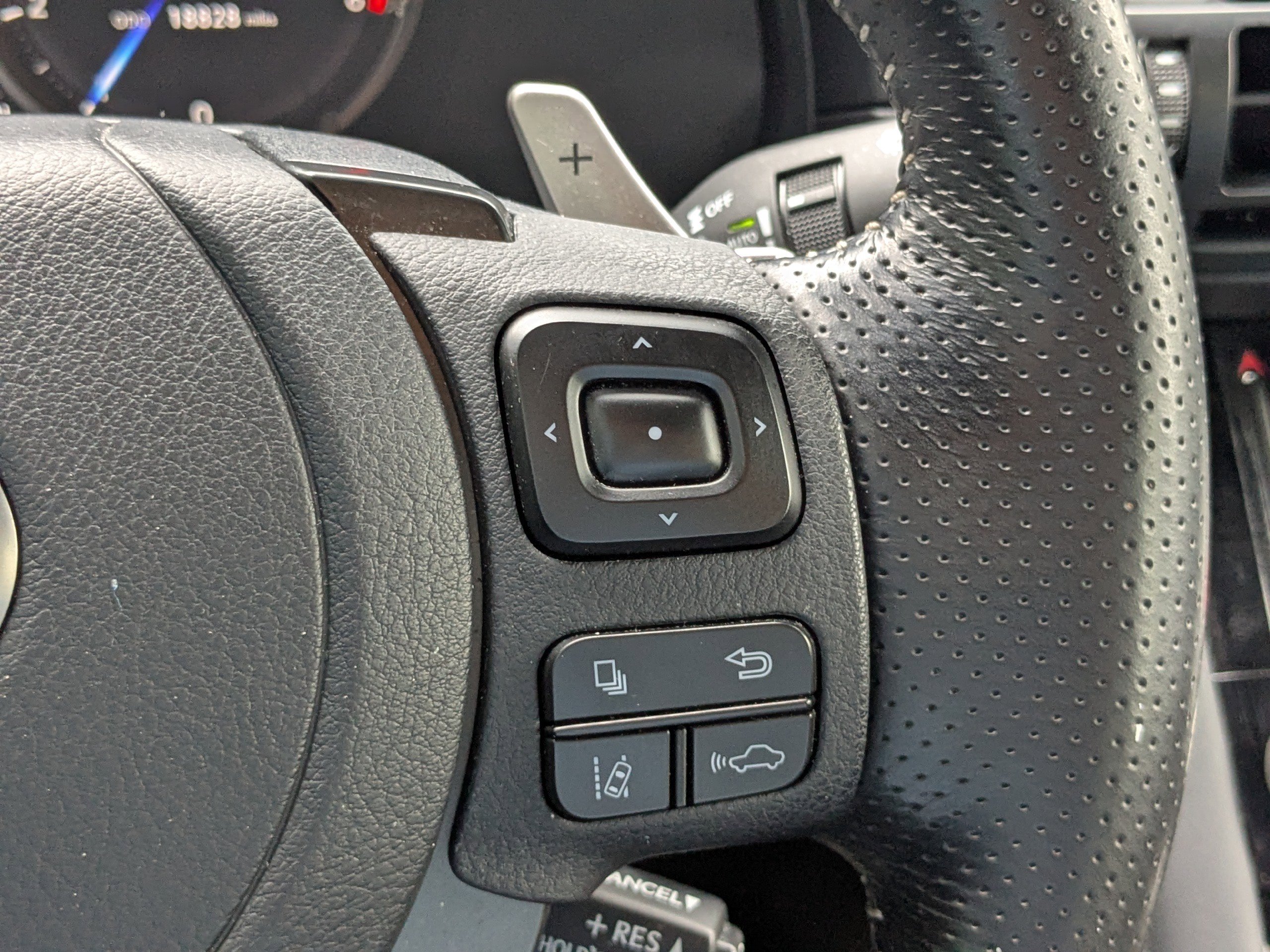 Used 2023 Lexus IS 350 F Sport w/ Memory Package RWD image 24
