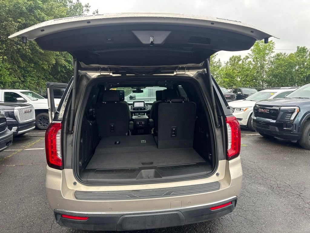 Used 2021 GMC Yukon SLT w/ SLT Luxury Plus Package RWD image 14