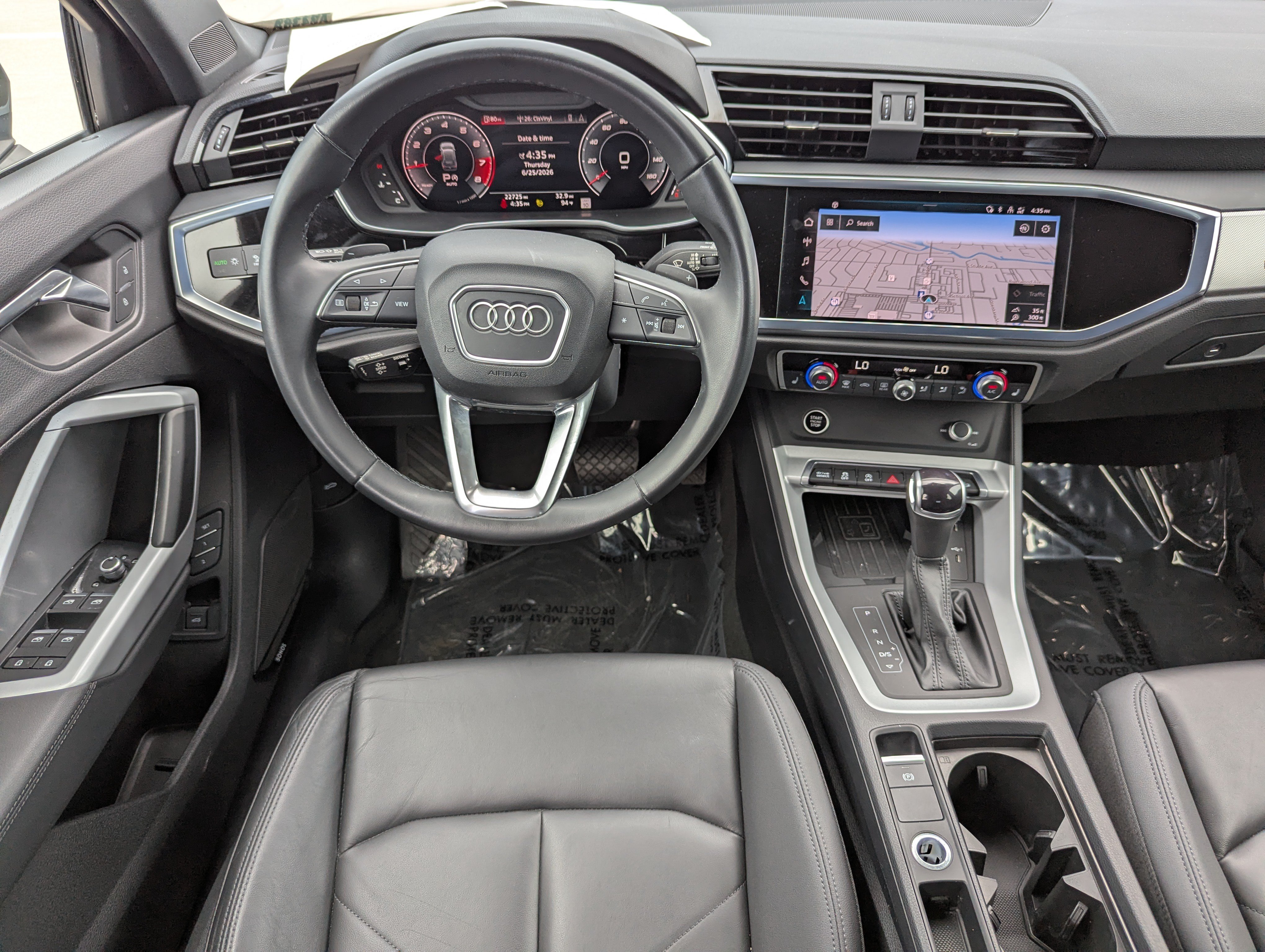 Used 2023 Audi Q3 2.0T Premium Plus w/ Premium Plus Package AWD/4WD image 15