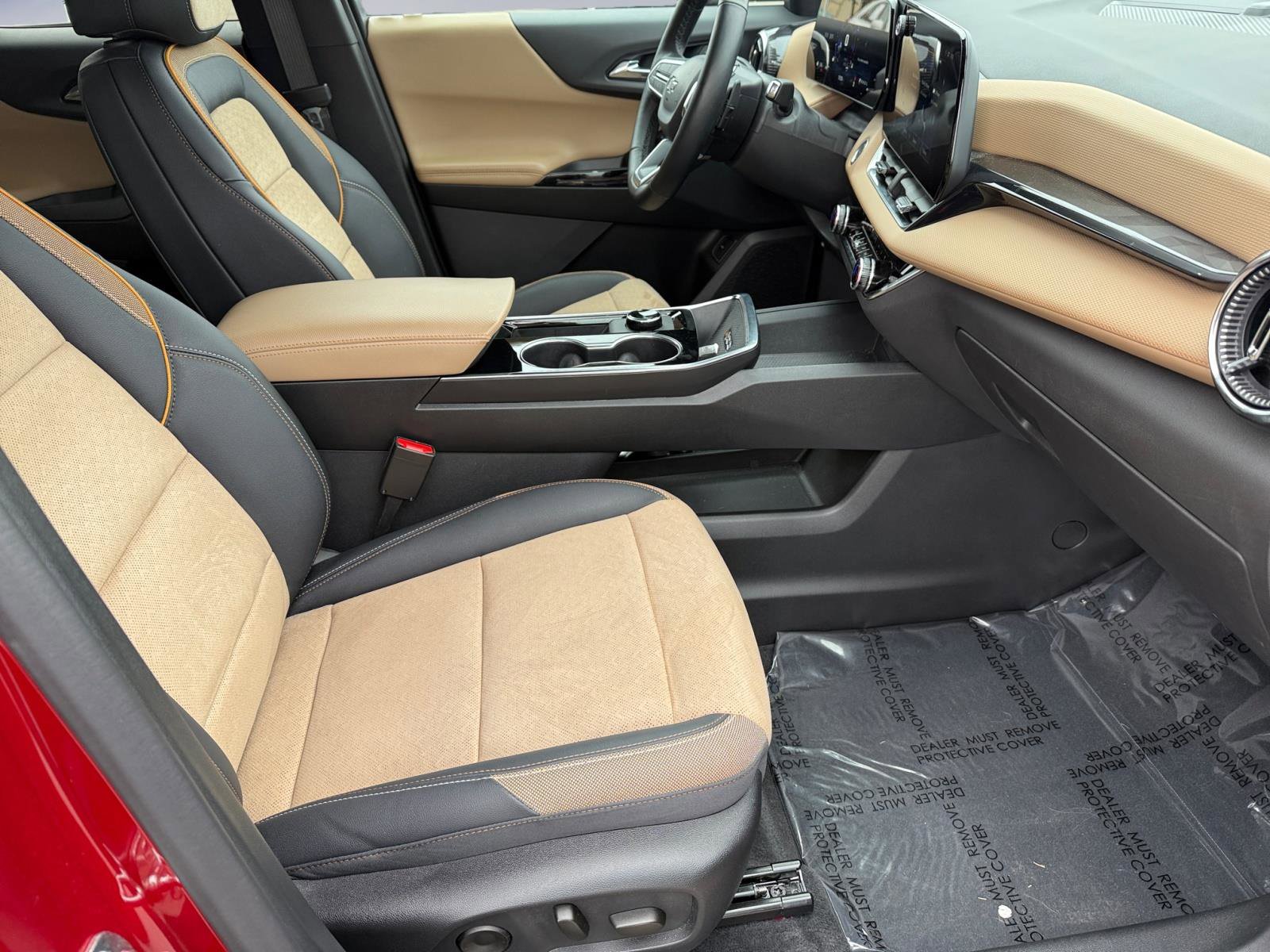 Used 2025 Chevrolet Equinox ACTIV w/ Safety and Technology Package image 15