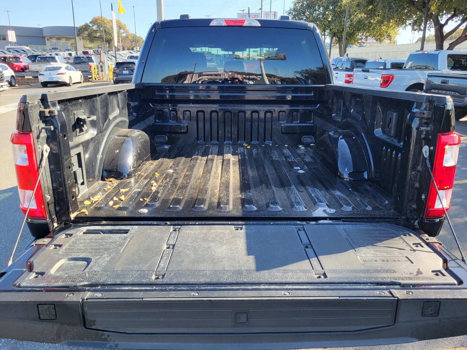 Certified 2022 Ford F150 XL w/ STX Black Appearance Package image 31