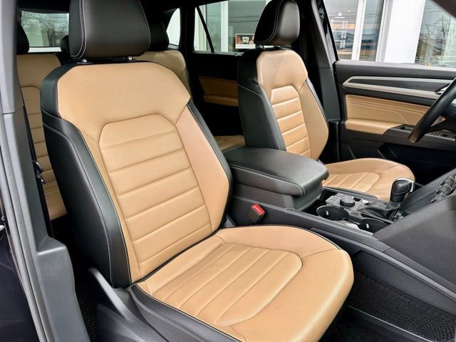 Used 2023 Volkswagen Atlas Cross Sport SEL Premium R-Line image 25