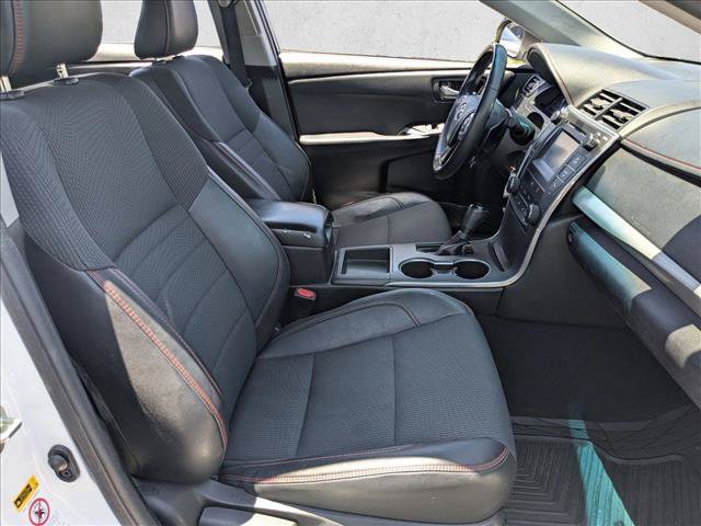 Used 2017 Toyota Camry SE FWD image 17